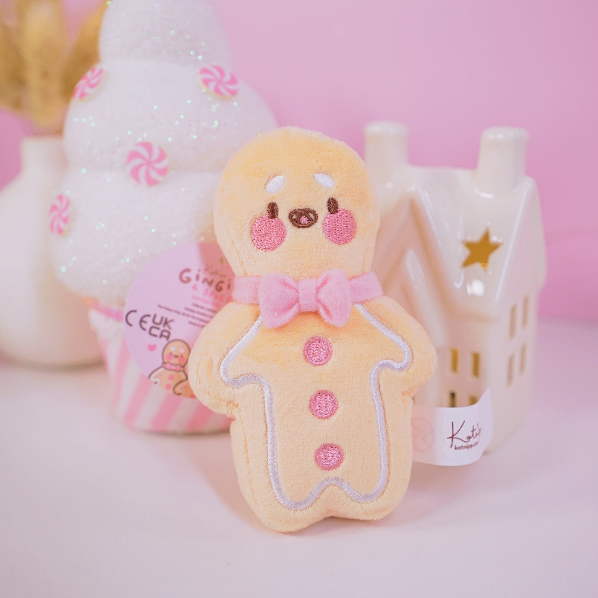 Gingie Gingerbread Kawaii Keychain Plushie | Cute Soft Toy Charm | Adorable Mini Gingerbread Ornament for Bags, Keys & Gifts Katnipp character product