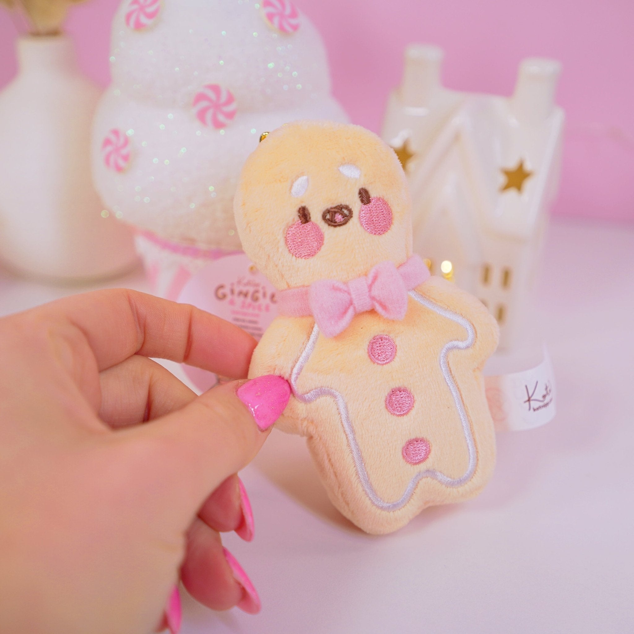 Gingie Gingerbread Kawaii Keychain Plushie | Cute Soft Toy Charm | Adorable Mini Gingerbread Ornament for Bags, Keys & Gifts Katnipp character product