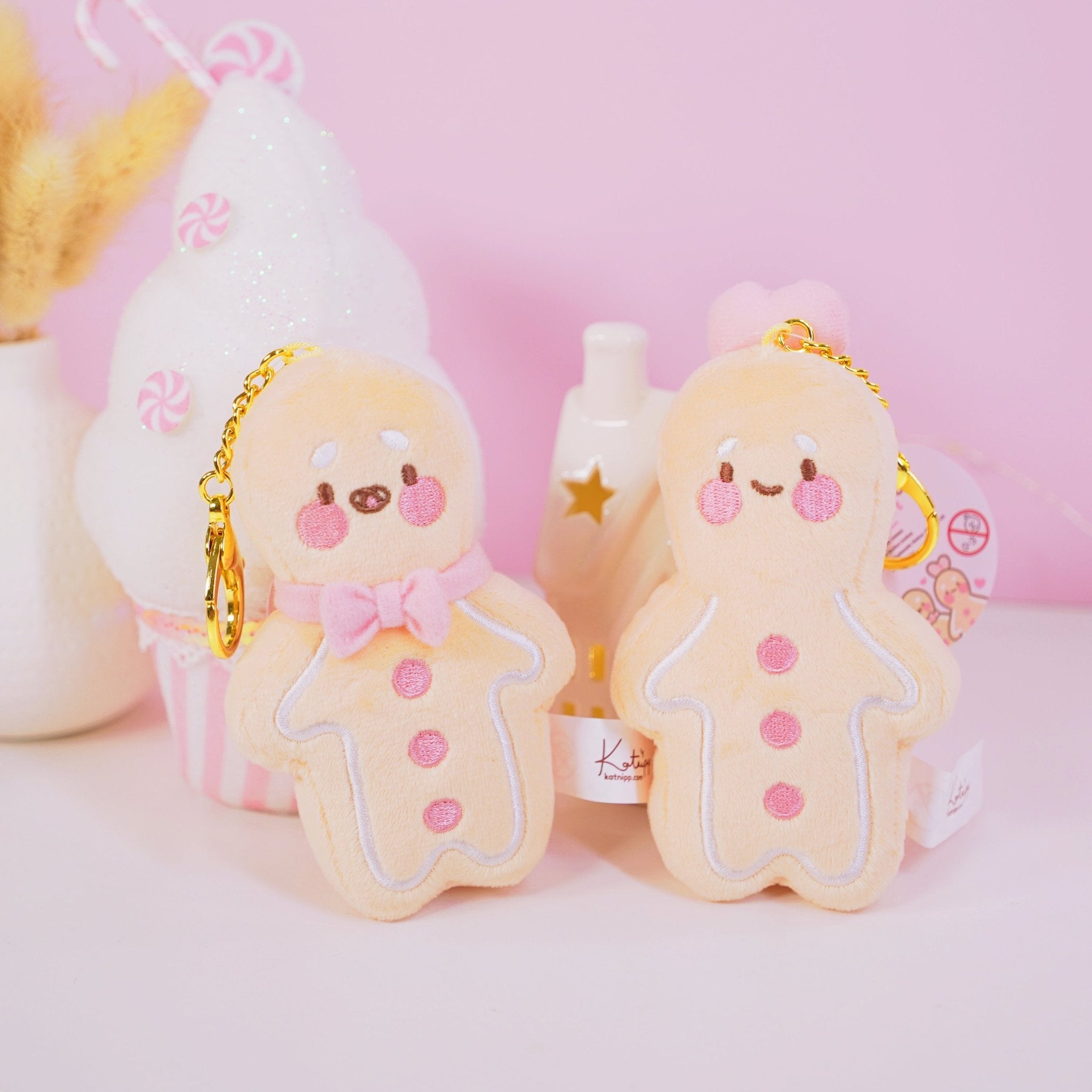 Gingie & Spice Gingerbread Kawaii Keychain Plushie Bundle | Cute Mini Soft Toy Charms | Adorable Gingerbread Accessories for Bags, Keys & Gifts Katnipp character product