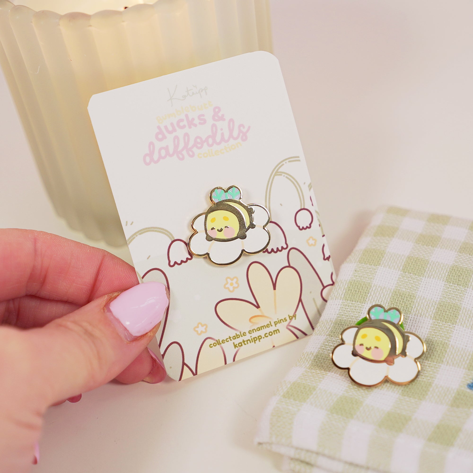 Spring Ducks & Daffodils: Bumblebutt Sleepy Daisy Enamel Pin - Katnipp Studios