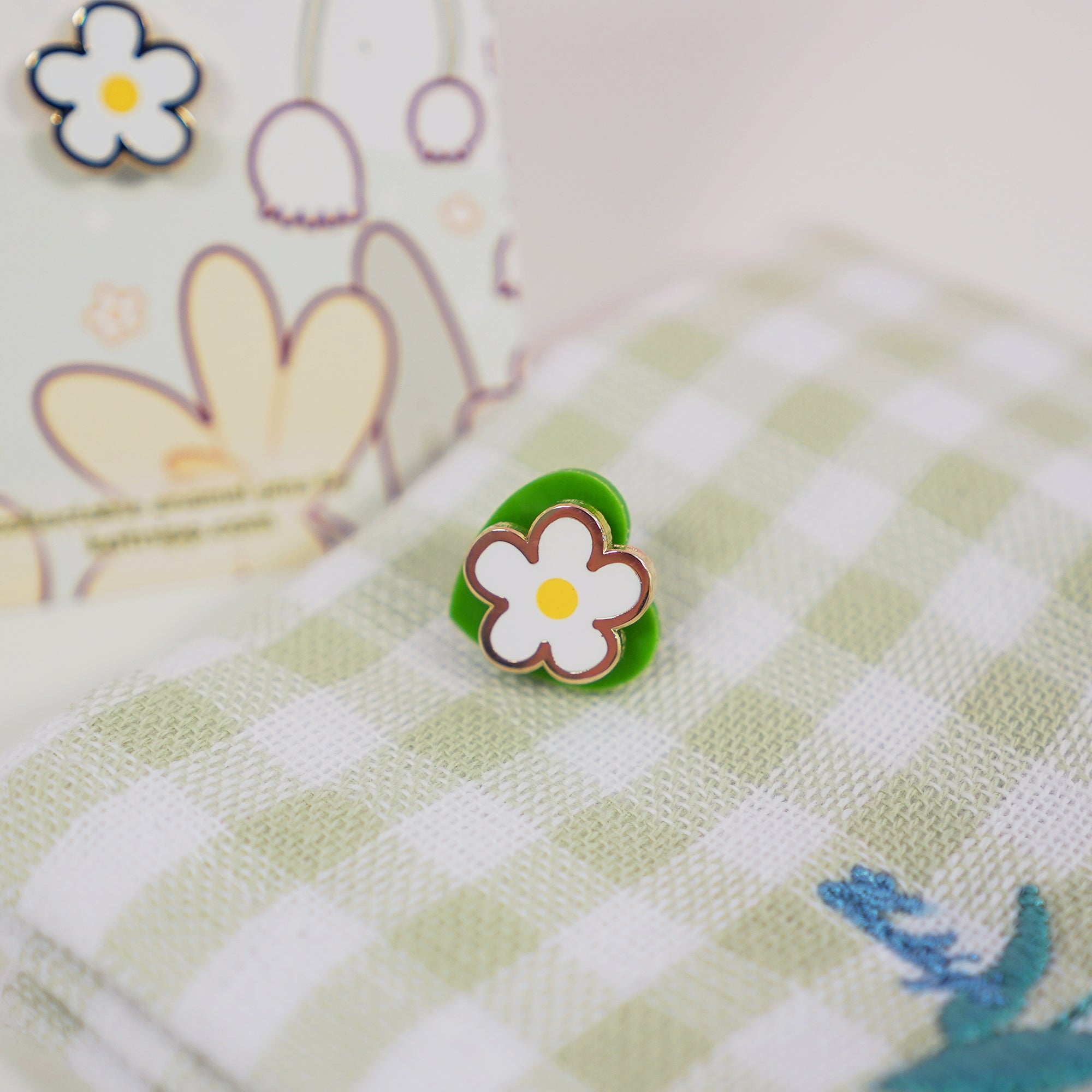 Spring Ducks & Daffodils: Mini White Daisy Kawaii Enamel Pin - Katnipp Studios