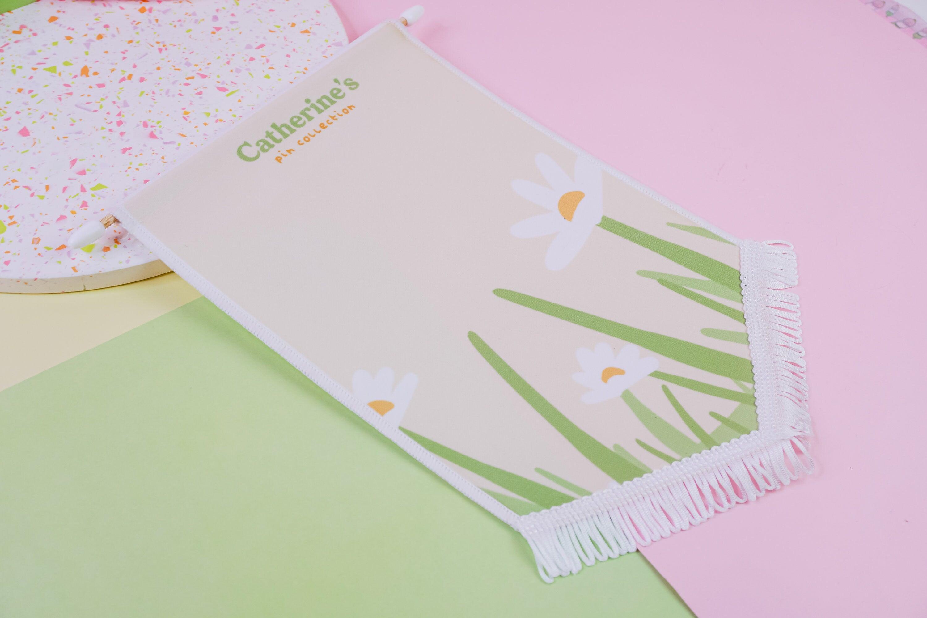 Spring Daisy Pin Banner - Katnipp Studios